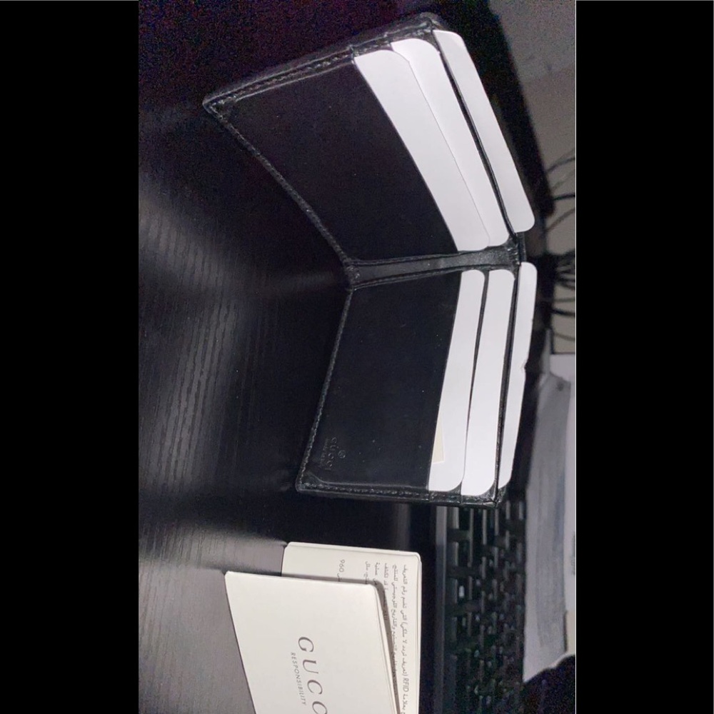 Gucci wallet men authentic pre-owned